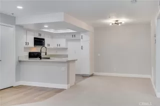 Photo #5: OC24016013 Listing 