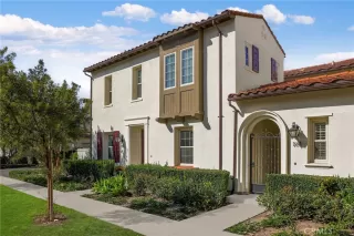 Photo #2: OC24016235 Listing 