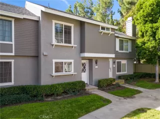 Photo #2: OC24016936 Listing