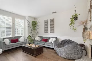 Photo #4: OC24017228 Listing 