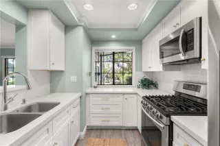 Photo #6: OC24017656 Listing 