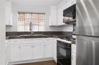 Photo #6: OC24017863 Listing 