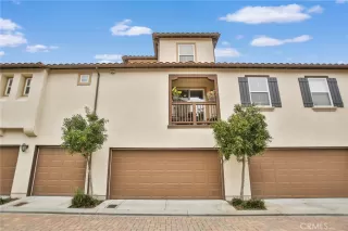 Photo #2: OC24018156 Listing