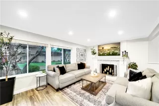 Photo #4: OC24018297 Listing 