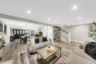 Photo #6: OC24018297 Listing 