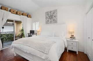 Photo #6: OC24018467 Listing 