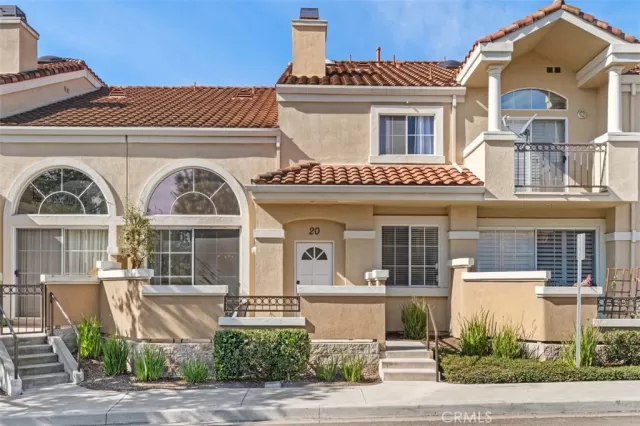 MLS: OC24018730 Condo For Sale