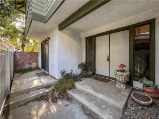 Photo #2: OC24019366 Listing 