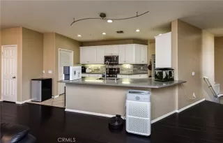 Photo #2: OC24019479 Listing 