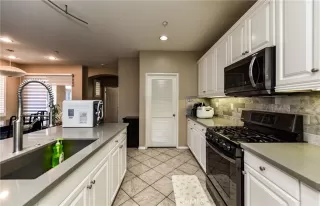 Photo #6: OC24019479 Listing 