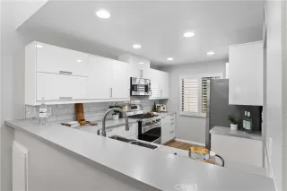 Photo #3: OC24020697 Listing 