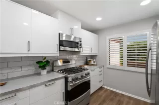 Photo #4: OC24020697 Listing 