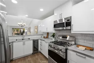 Photo #5: OC24020697 Listing 