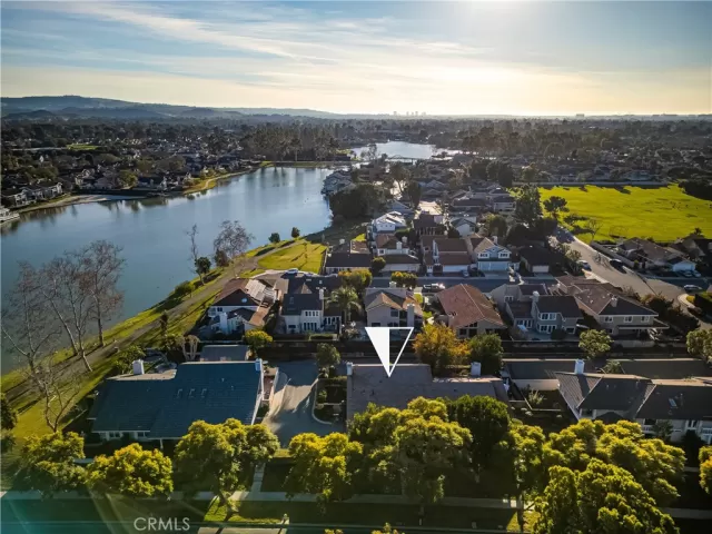 MLS: OC24021248 Condo For Sale