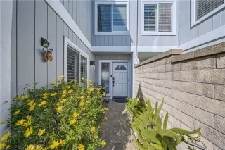 Photo #4: OC24021303 Listing 