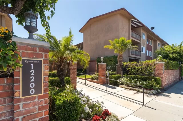 MLS: OC24021928 Condo For Sale