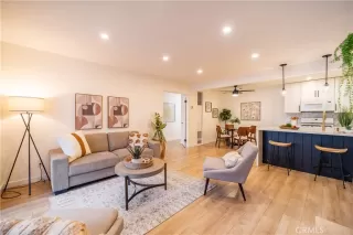 Photo #4: OC24021941 Listing 