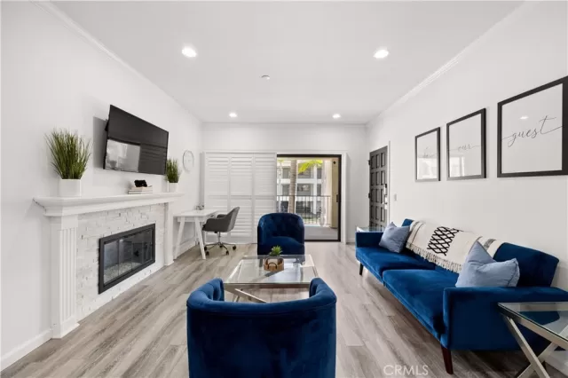 MLS: OC24022099 Condo For Sale