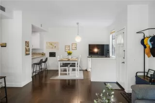 Photo #5: OC24022237 Listing 