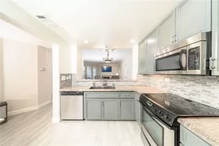 Photo #5: OC24022574 Listing