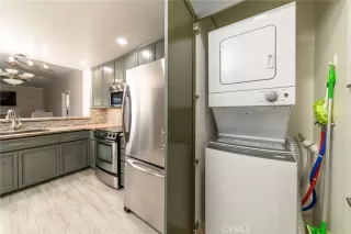 Photo #6: OC24022574 Listing