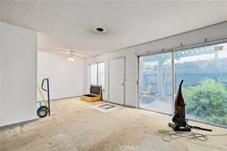 Photo #6: OC24023243 Listing 