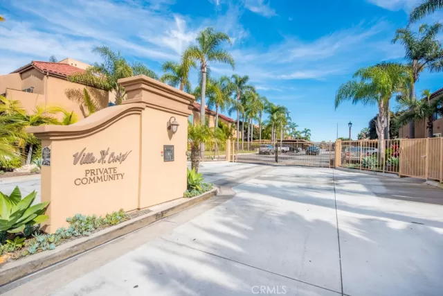 MLS: OC24023410 Condo For Sale