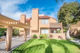 Photo #2: OC24023410 Listing