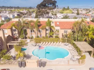 Photo #5: OC24023410 Listing