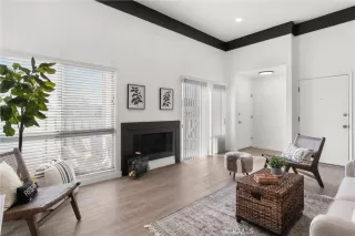 Photo #2: OC24023448 Listing 