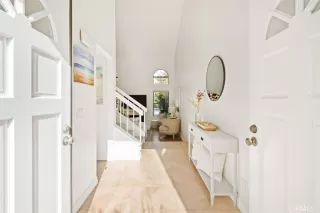 Photo #2: OC24023642 Listing 