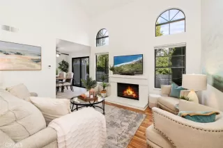 Photo #5: OC24023642 Listing 