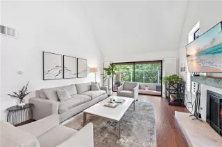 Photo #4: OC24024380 Listing