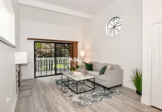 Photo #6: OC24024383 Listing 