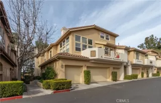 Photo #3: OC24024929 Listing 