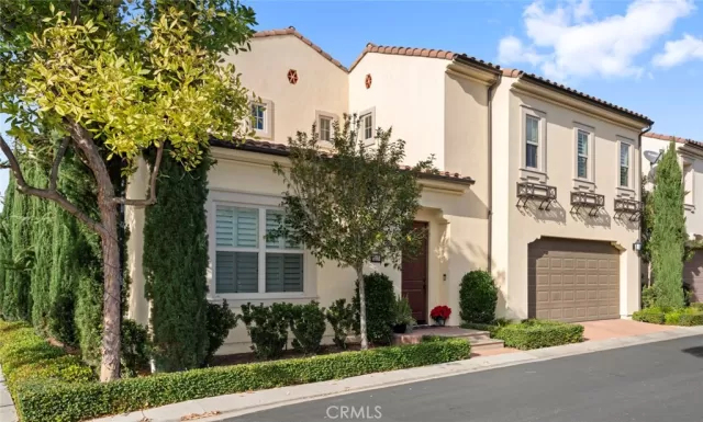 MLS: OC24025059 Condo For Sale