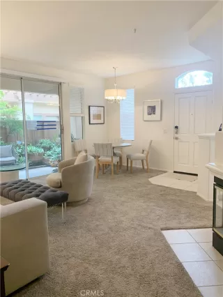 Photo #2: OC24025164 Listing 