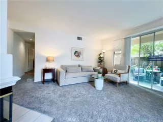 Photo #4: OC24025164 Listing 