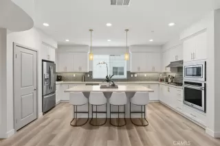 Photo #3: OC24025206 Listing 