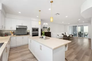 Photo #5: OC24025206 Listing 