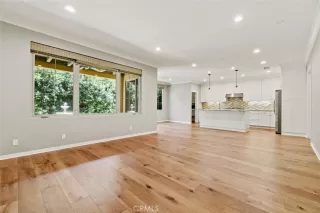 Photo #1: OC24025255 Listing