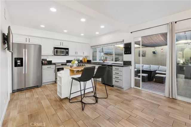 MLS: OC24025441 Condo For Sale