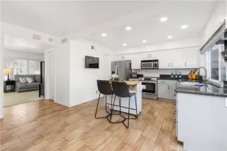 Photo #2: OC24025441 Listing 