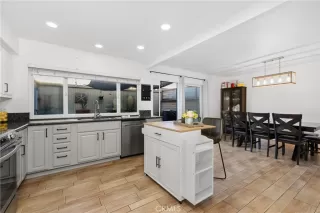 Photo #3: OC24025441 Listing 