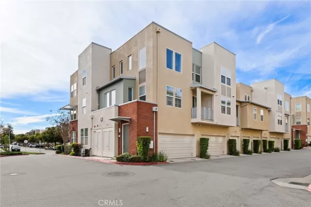 MLS: OC24025500 Condo For Sale