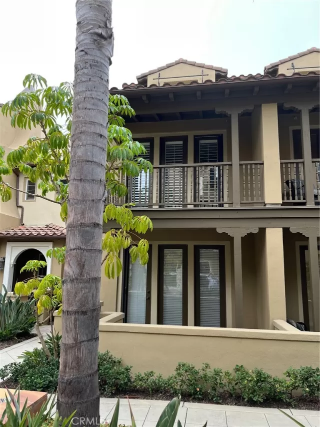 MLS: OC24025541 Condo For Sale