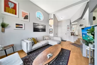 Photo #2: OC24025546 Listing 