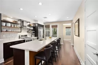 Photo #2: OC24025645 Listing 