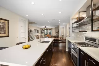 Photo #4: OC24025645 Listing 