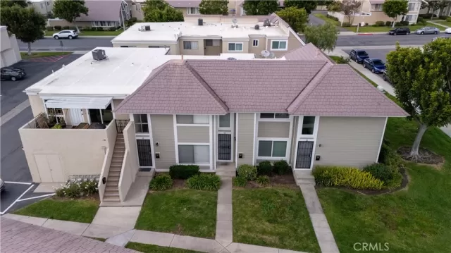 MLS: OC24025661 Condo For Sale